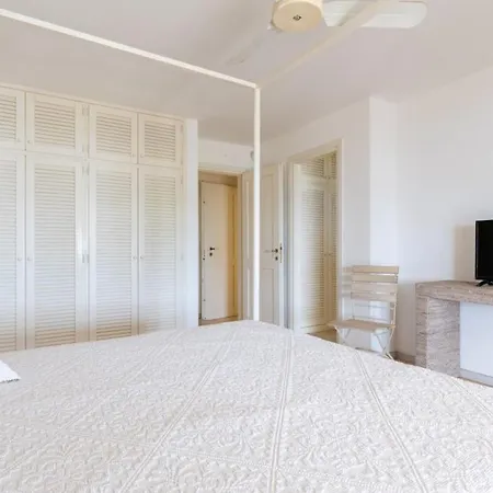 Serrano**** Villa *